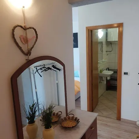 With Parking Space - 25816 Apartamento Omiš